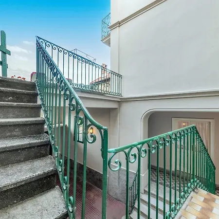 Palazzo Rondinella By Casa Da * Castello