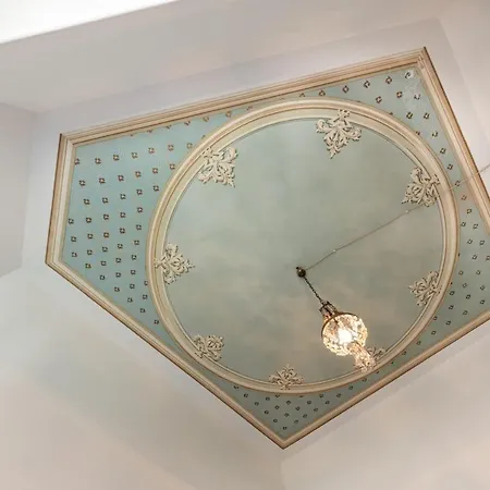 Palazzo Rondinella By Casa Da * Castello (Varese)